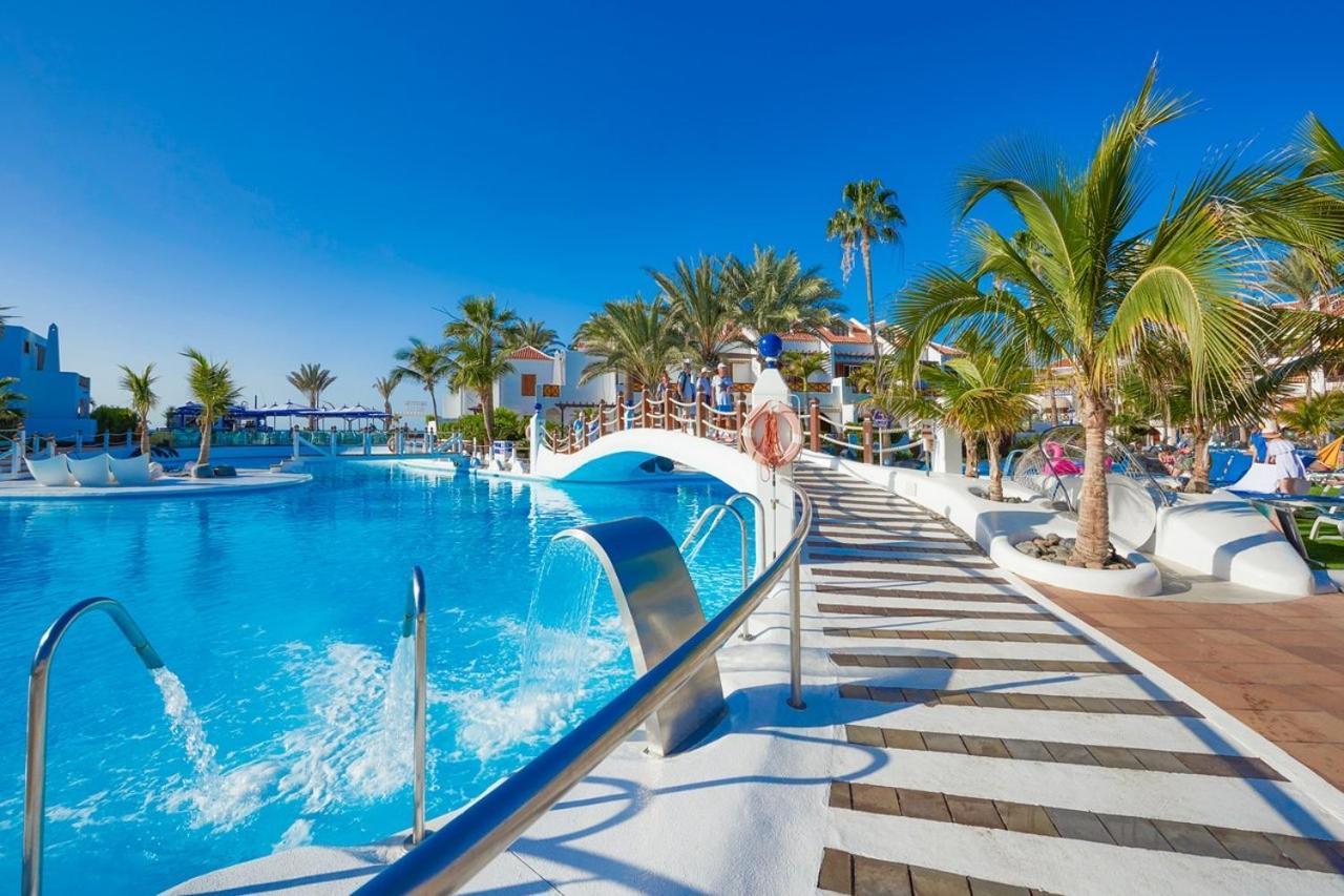 Villas And Apartments In A Popular Complex Playa de las Américas Exterior foto