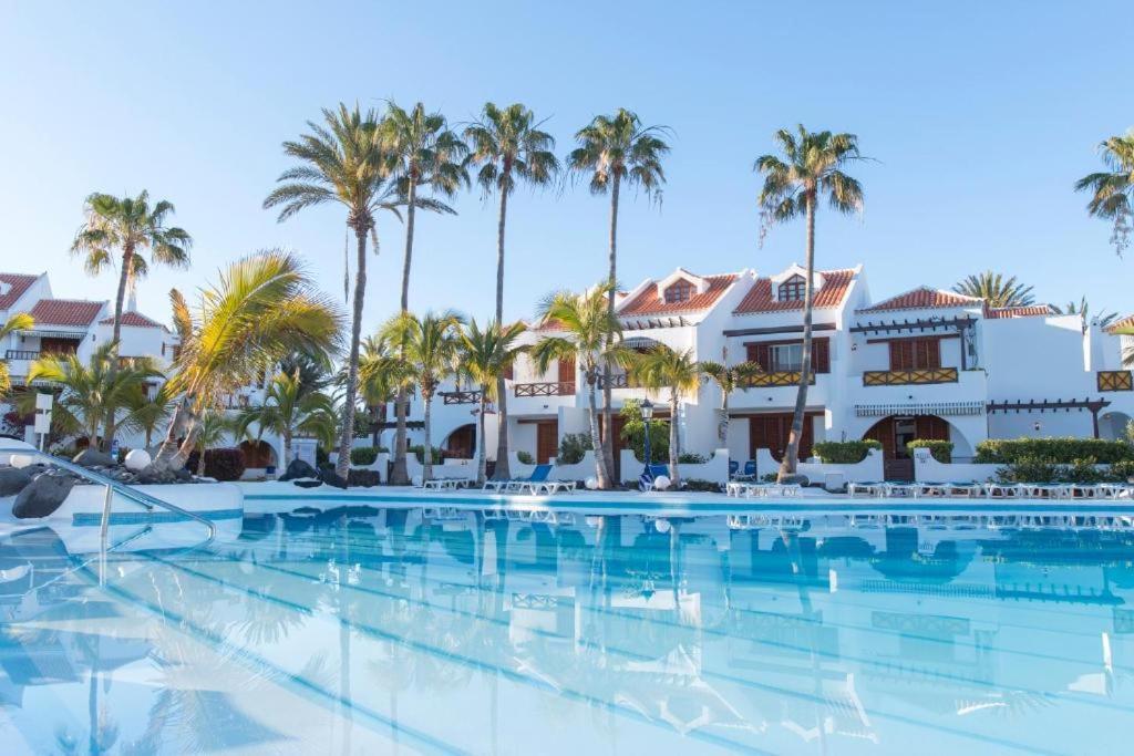 Villas And Apartments In A Popular Complex Playa de las Américas Exterior foto